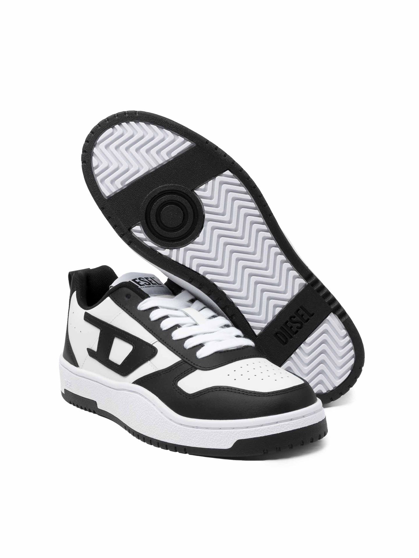 Sneakers barbati DIESEL S-UKIYO V2 LOW - IL PASSO Sneakers barbati DIESEL S-UKIYO V2 LOW - IL PASSO